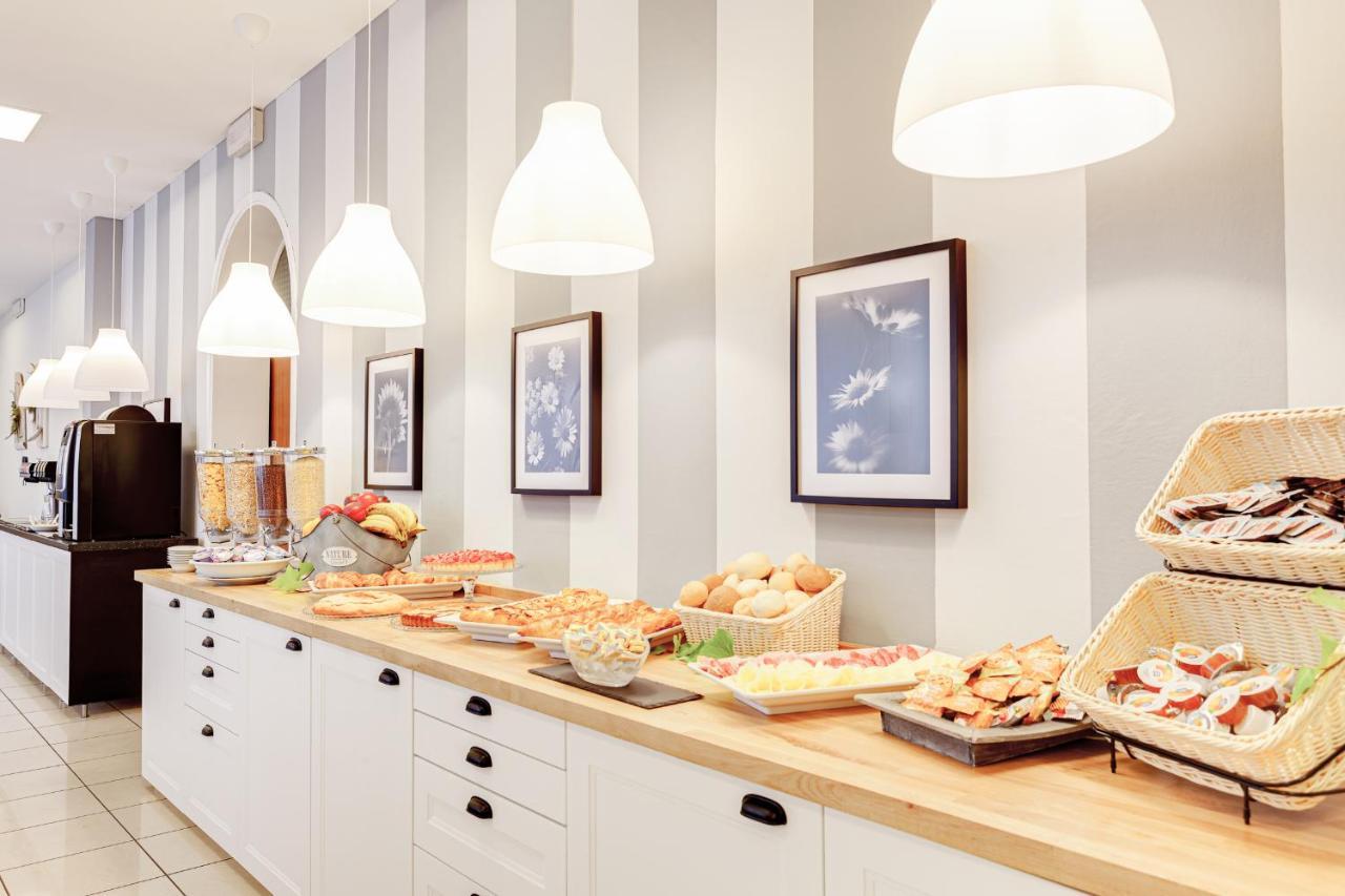 Hotel Admiral Cesenatico Luaran gambar