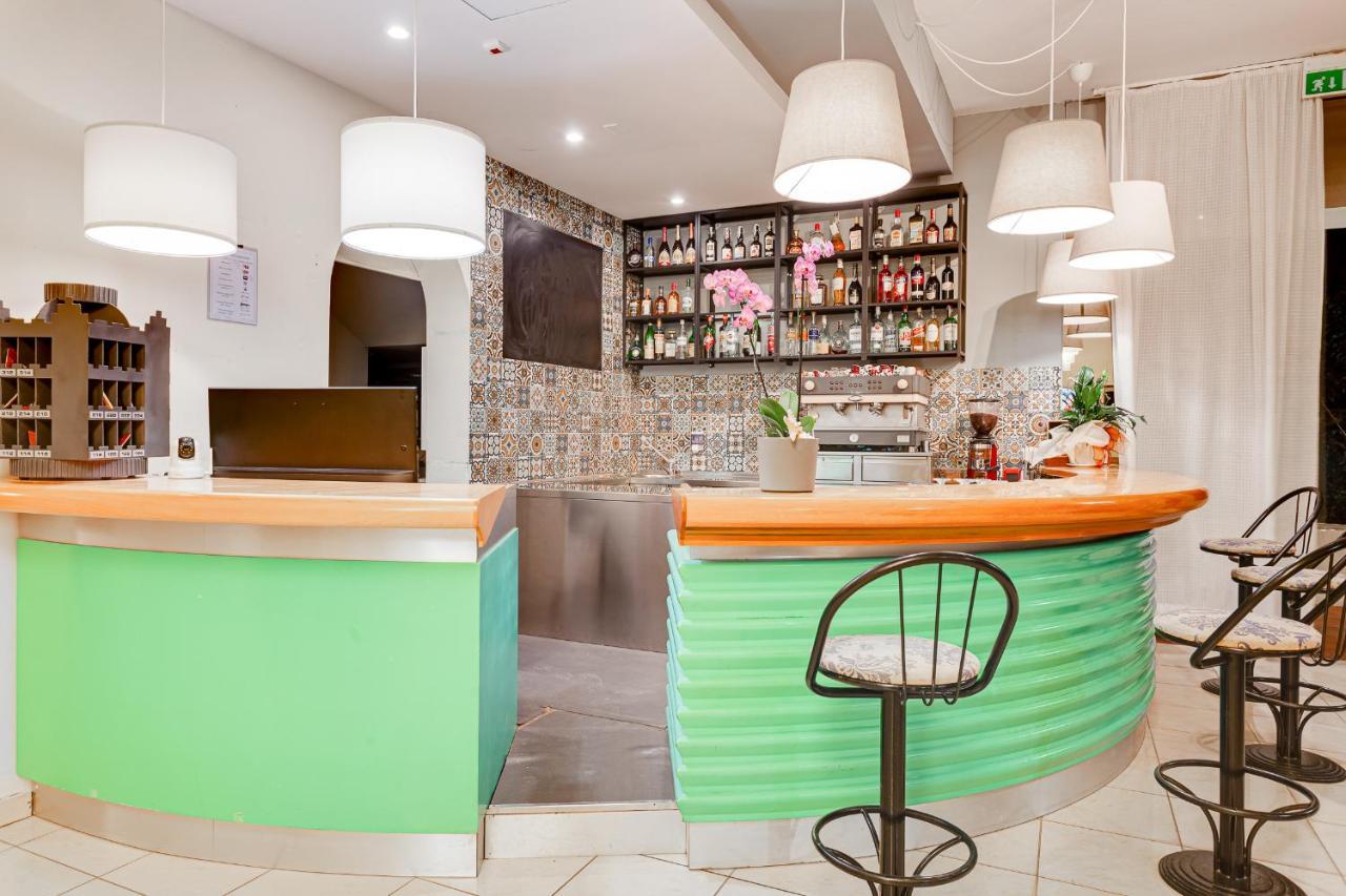 Hotel Admiral Cesenatico Luaran gambar