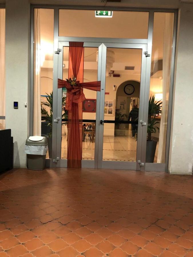 Hotel Admiral Cesenatico Luaran gambar